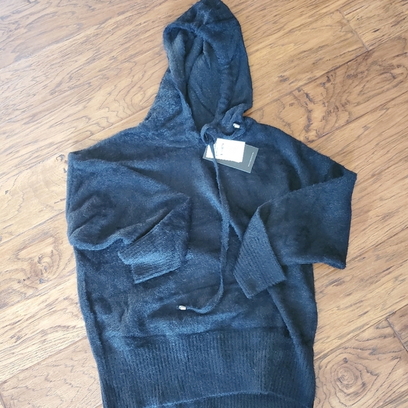 Hooded Pullover Sweater - Picture 1 of 5